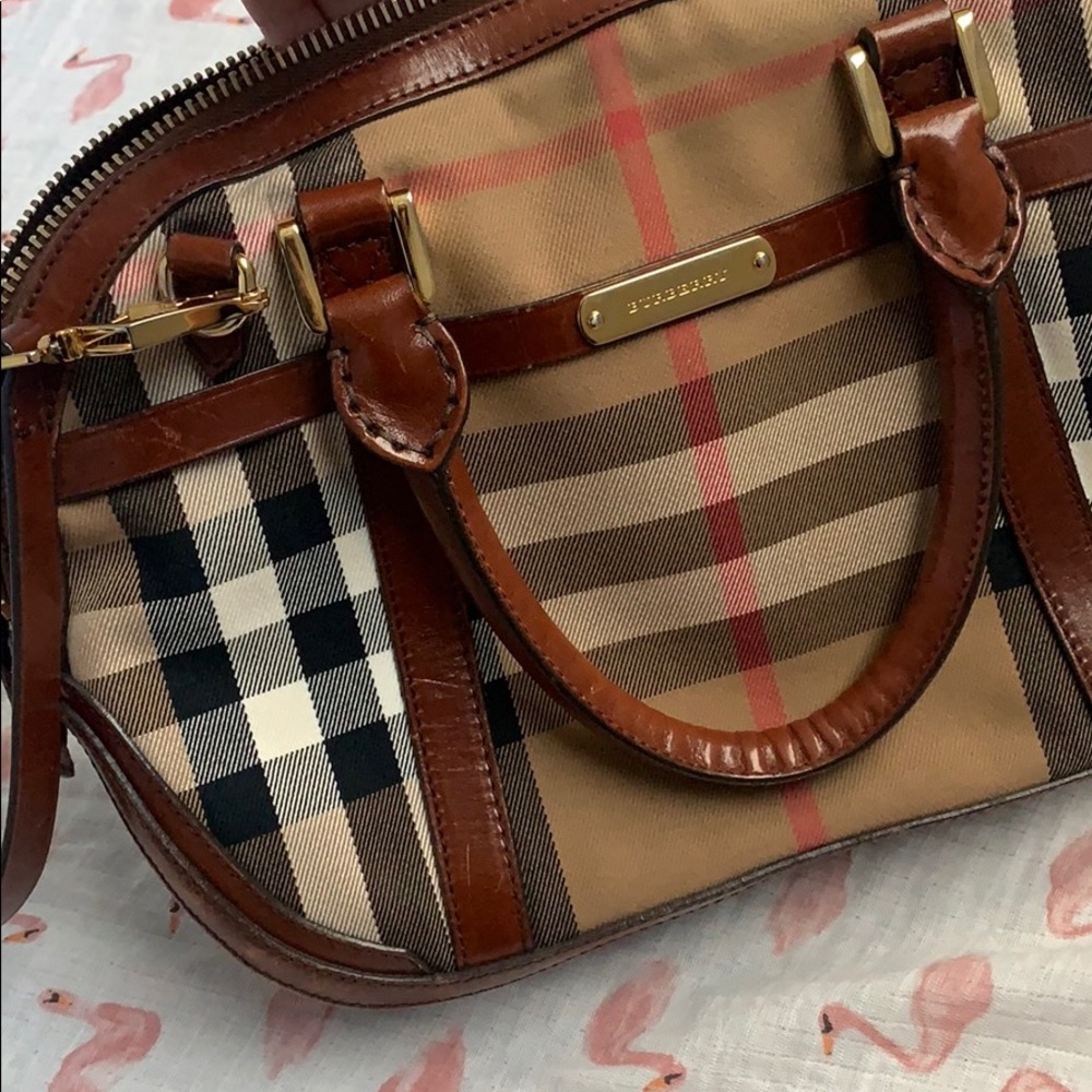 Burberry bag - Picture 3 of 8